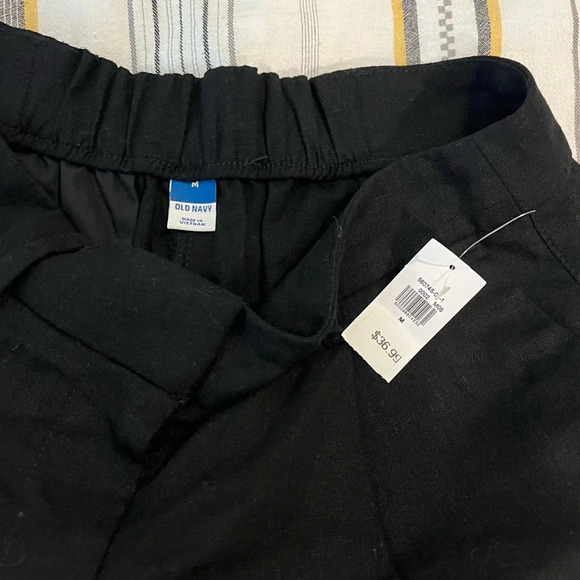 NWT Old Navy Shorts - Picture 3 of 3